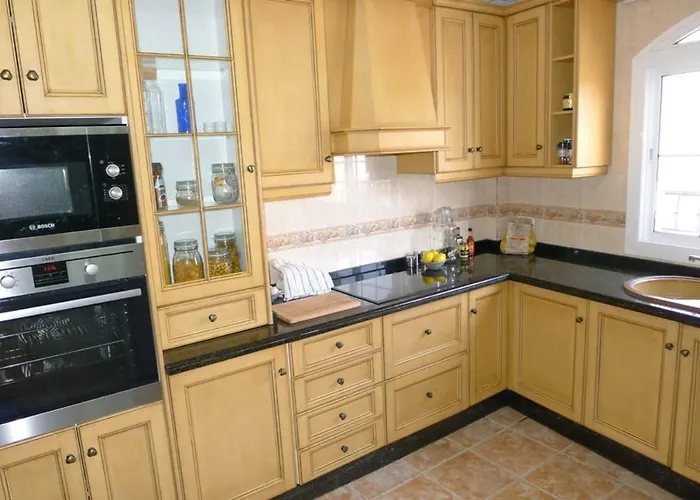 Апартаменты Beautiful Private Roof Terrace Нерха