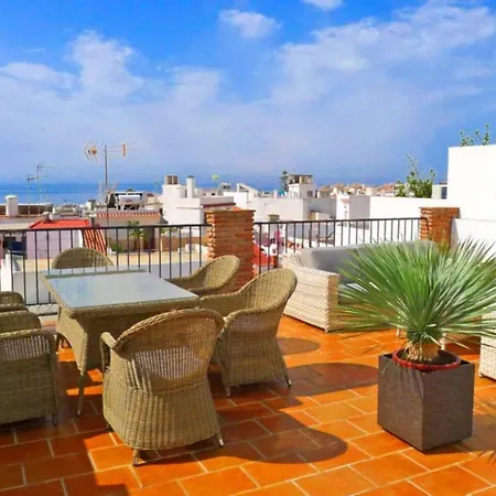 Beautiful Private Roof Terrace *