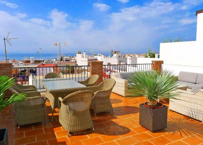 Beautiful Private Roof Terrace *